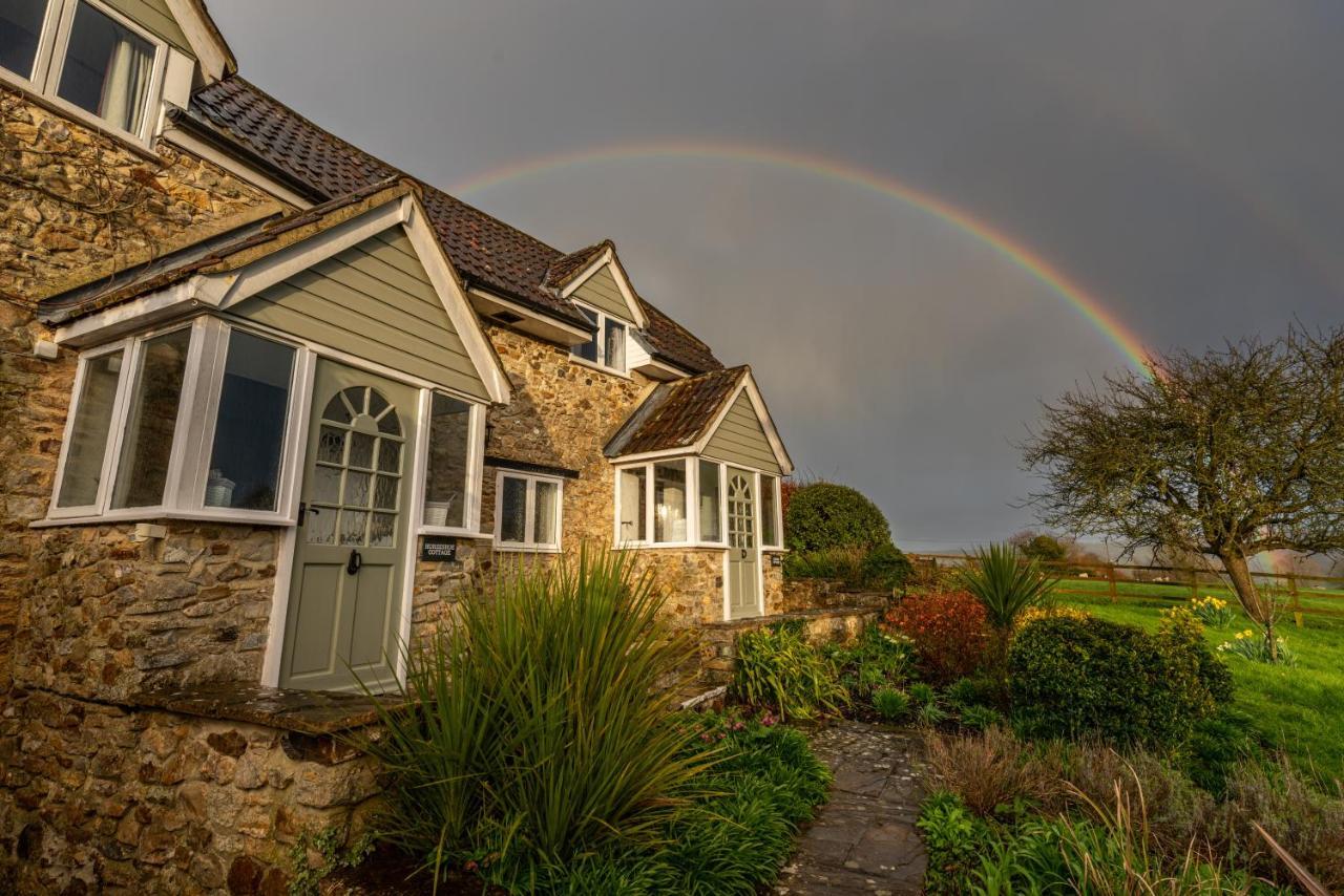 Valley Farm Holiday Cottages Аксминстер Экстерьер фото